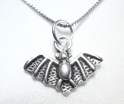 Sehr kleine Fledermaus 925 Sterling Silber Anhänger