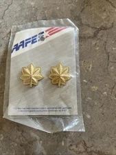 US Major Oak Leaf Collar Insignia Pair Tie Hat Tac Gold-Tone AAFES
