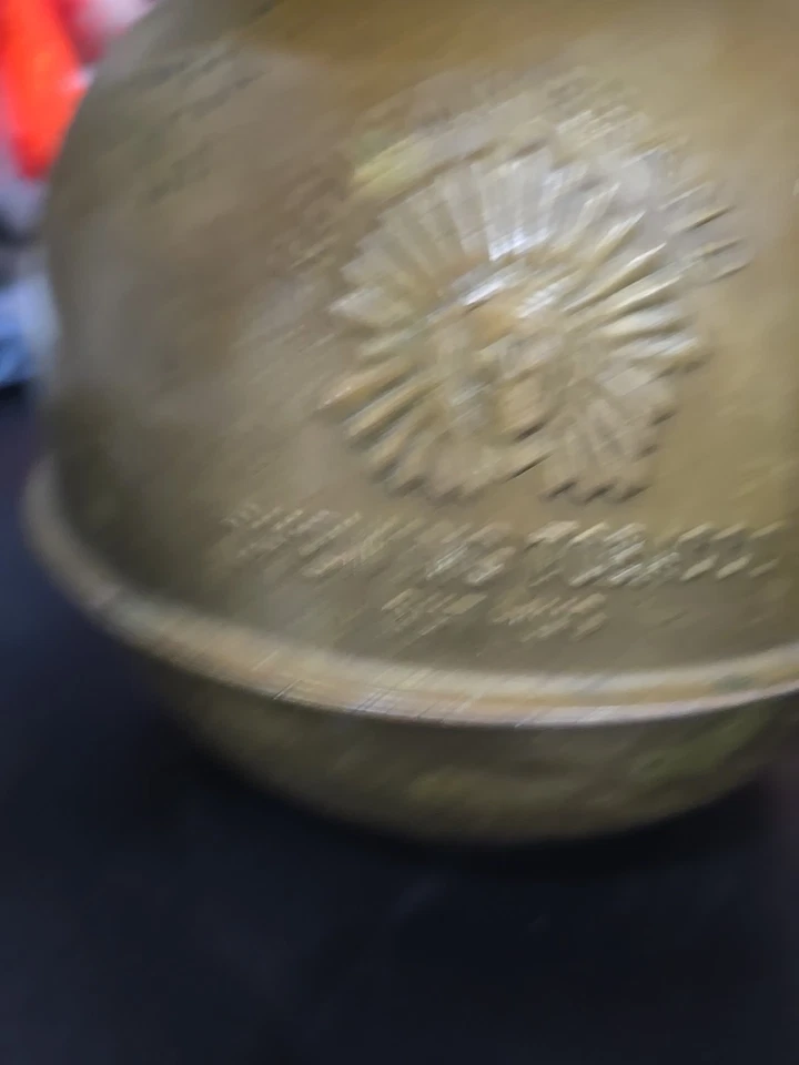 Tapón de corte de tabaco para masticar marca Redskin de colección escupitaja de latón de 10" de alto Foto 2 de 3