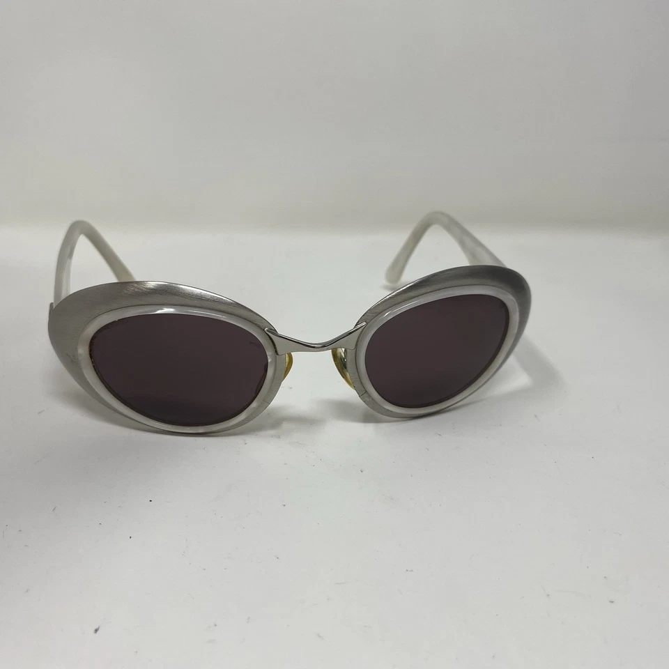 GAFAS DE SOL FENDI VINTAGE MOD SL 7113 Q39 BLANCO PLATA STEAMPUNK AÑOS 60 con GRIS 130K Foto 3 de 4