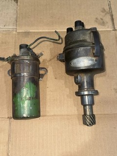 JOHN DEERE DELCO REMY DISTRIBUTOR COIL 520 620 720 530 630 730