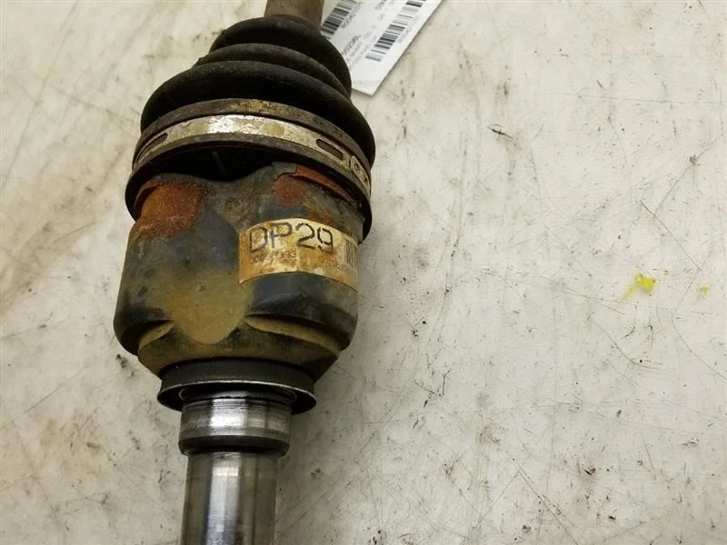 06-18 MONTAJE EJE DELANTERO LADO CONDUCTOR TOYOTA YARIS 4342052210 Foto 3 de 4