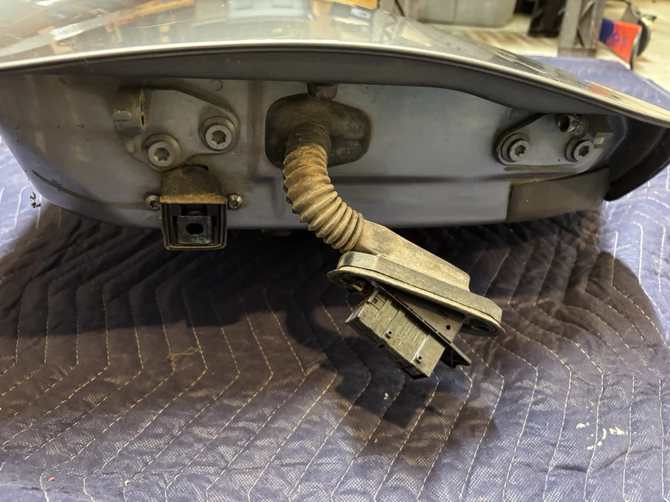 Puerta lateral del pasajero BMW (E85) Z4 2003-2008 gris plateado metálico OEM Foto 4 de 4