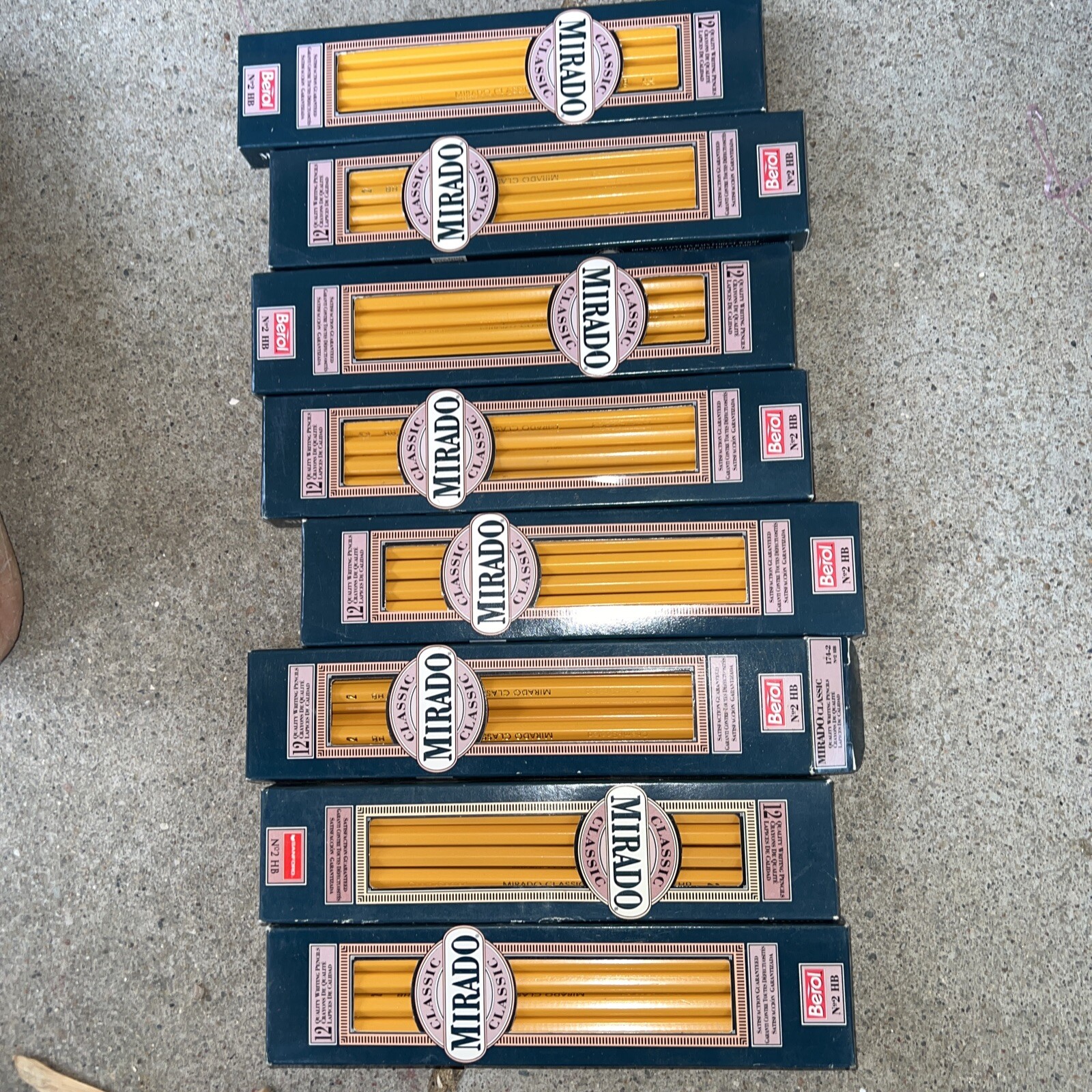 Vintage 1993  lot 84 Mirado Classic No #2 HB Quality Writing Pencils Berol 174-2