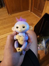 Fingerlings Interactive Baby Monkey Finger Toy Purple W/ purple hair Mia WowWee
