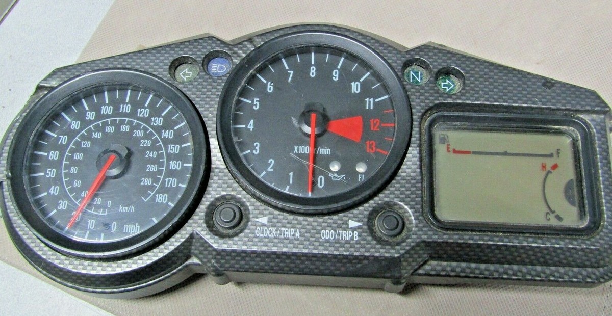 01-05 Kawasaki Ninja ZX12R Speedometer Cluster Gauge Tach