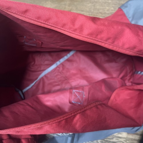REI Co Op Roadtripper 60L Seesack rot groß Schultergurt Reise Fitnessstudio Arbeit - Bild 7 von 8