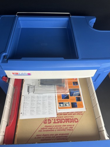 Metro Lifeline CO5-990A Medical Emergency Crash Cart - Blue - Picture 6 of 6