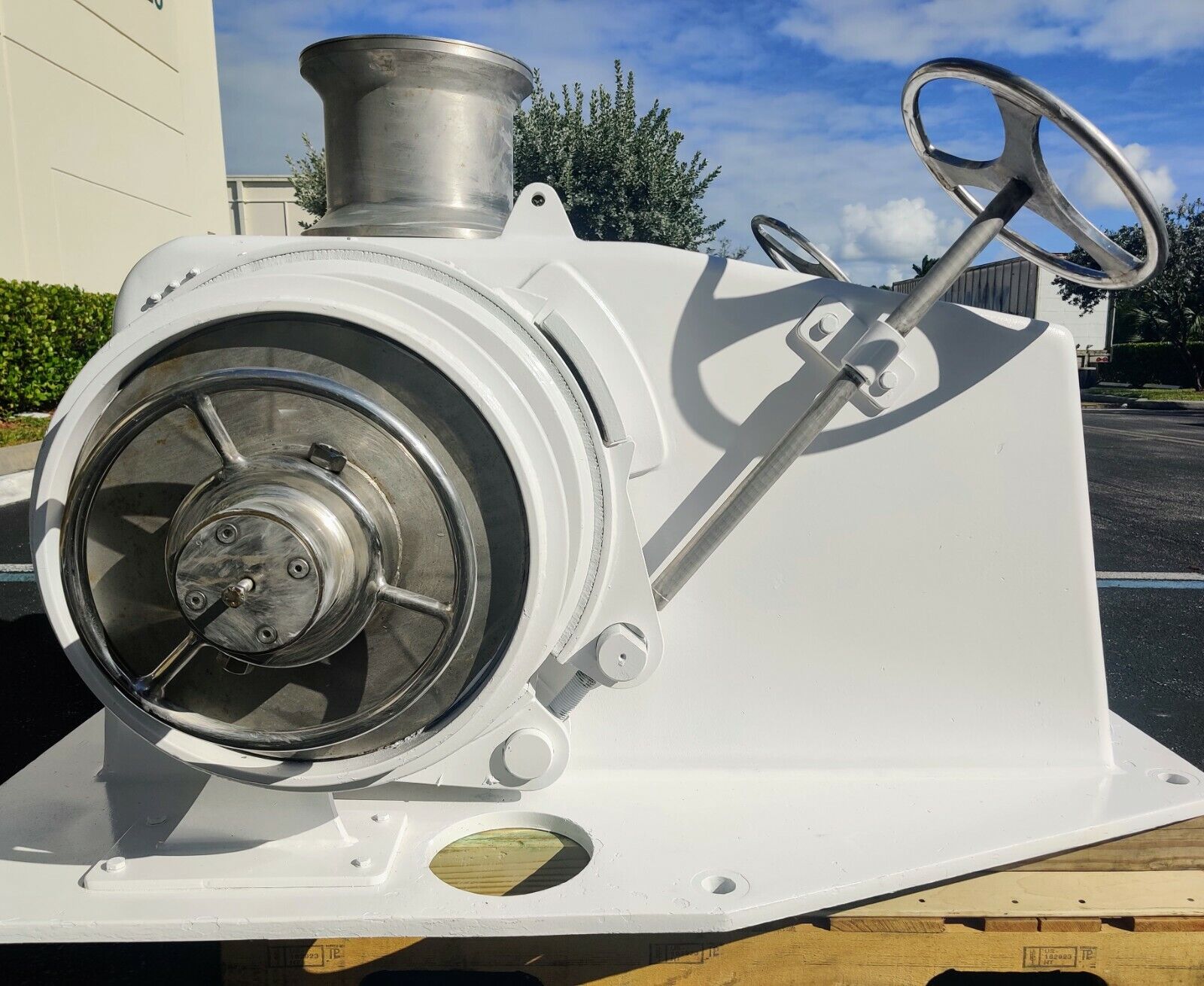 Ideal Windlass VF210 Rated 330KN, 50/60Hz, 3-Phase, 230/460V - Picture 8 of 10