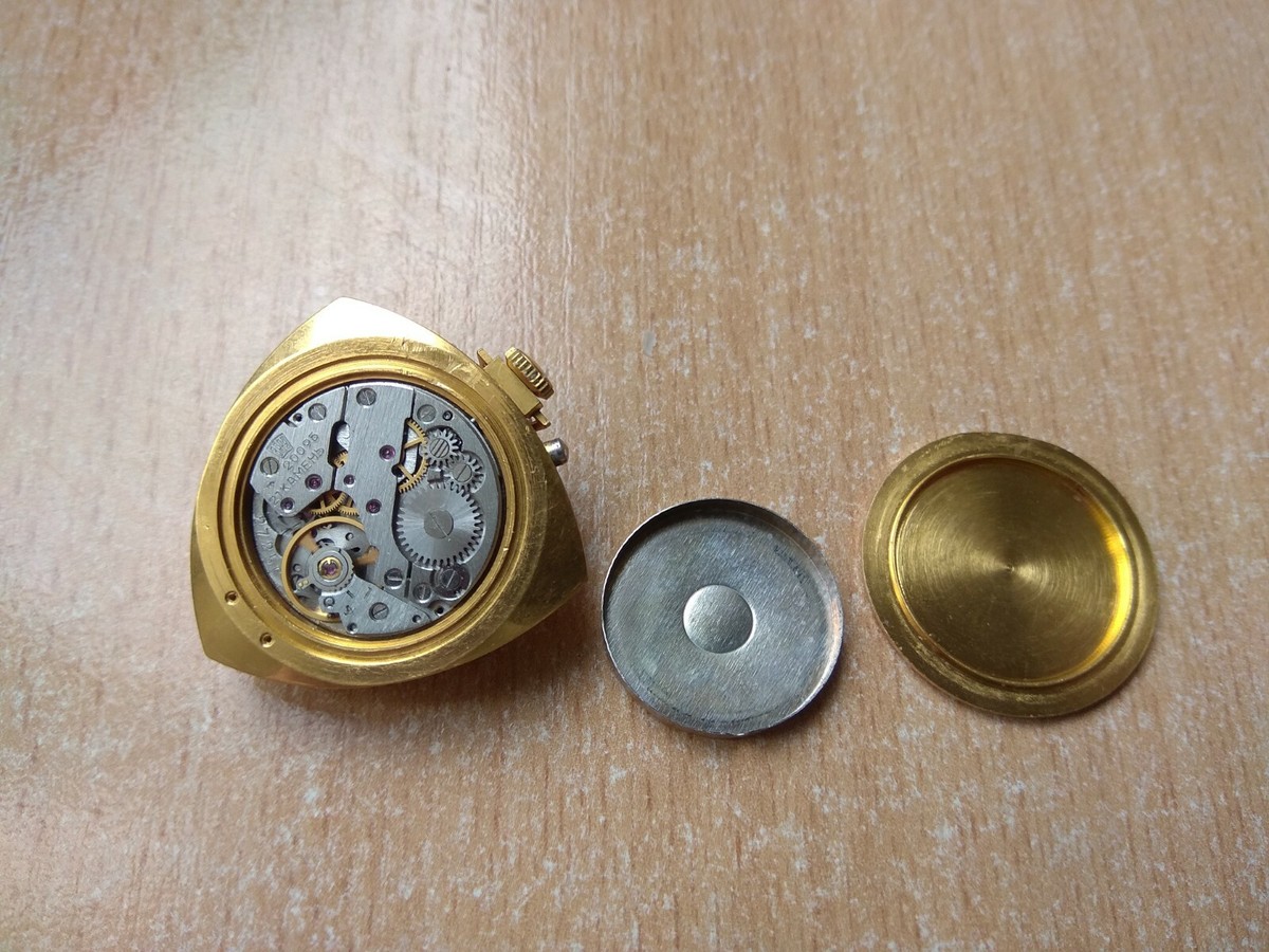 2 Montres-pendentifs ZARJA Vintage De L'URSS - Occasion - Pour Femme - Accessoire Rétro Et Collection