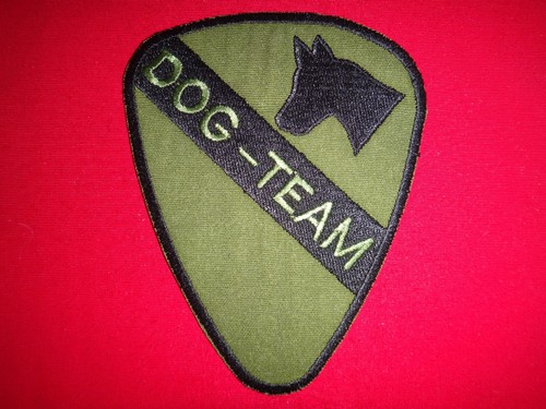 US 1st Cavalry Division DOG TEAM Vietnam War Subdued Patch - 第 1/3 張圖片