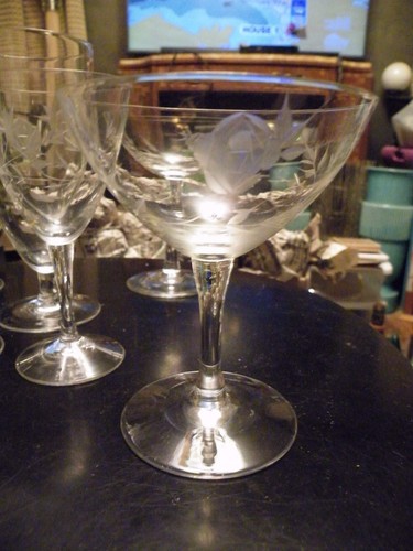 Scarce Set of 10 Lifetime ROSE Mid Century Crystal Gray Cut Stems Various Sizes - Picture 10 of 10