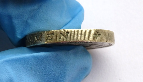 1996 Elizabeth II  One Pound Coin / "Decus Et Tutamen" / Shipping Via FedEx - Picture 11 of 16