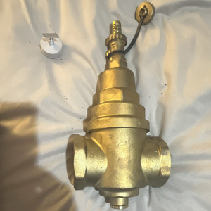 Brass Water Pressure Reducing Valve, Threaded Ends, Brass Body Material