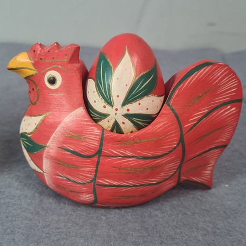 Hand Carved & Painted Vintage Folk Art Chickens Hens & Matching Eggs - Picture 3 of 9