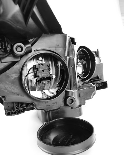 Headlights Assembly Compatible with 2015-2018 Ford Focus ST/SE/S Halogen - Picture 11 of 11