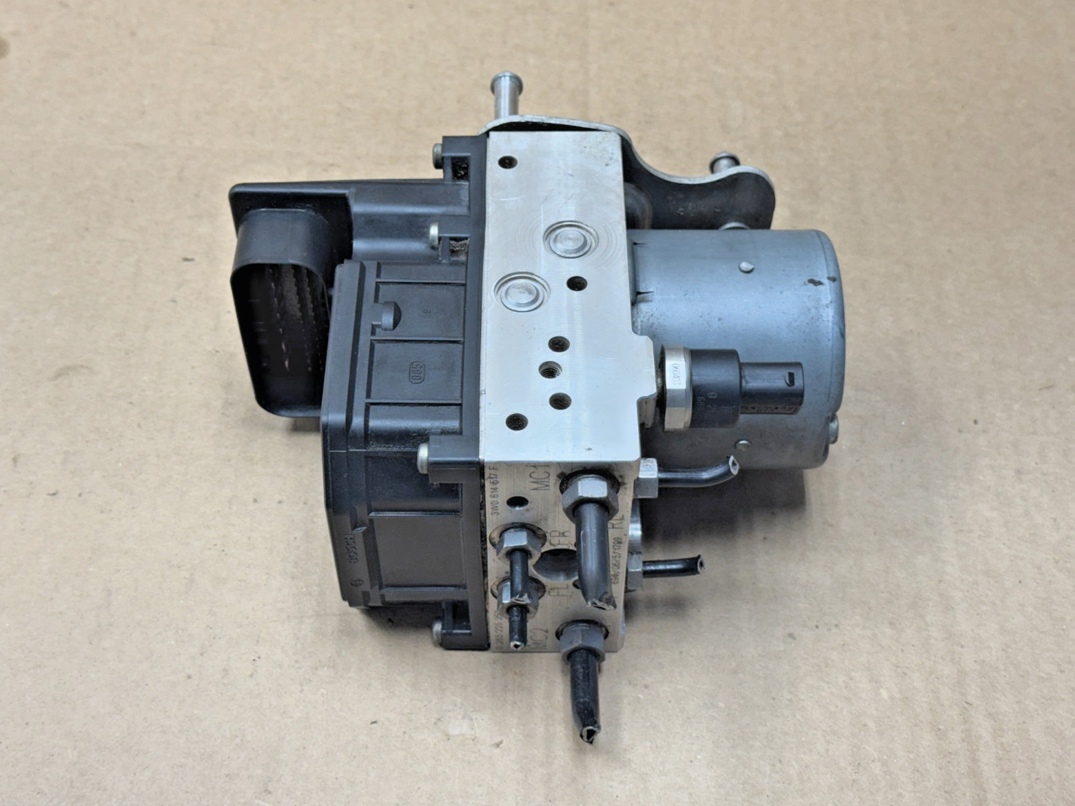 06-12 Bentley Continental Flying Spur Anti Brake Lock ABS Control Unit PO43 OEM