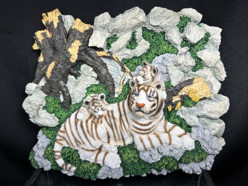 International Wildlife Coalition Bengal Tigers A MOTHER'S LOVE Wandbehang LESEN - Bild 2 von 23