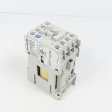Allen Bradley 700-CF400D Ser A 4-Pole Power Contactor Relay 600V Max 24VDC Coil