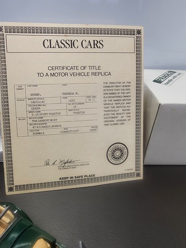Danbury Mint 1932 Cadillac V-16 Sport Phaeton Die Cast 1:24  - Picture 20 of 22