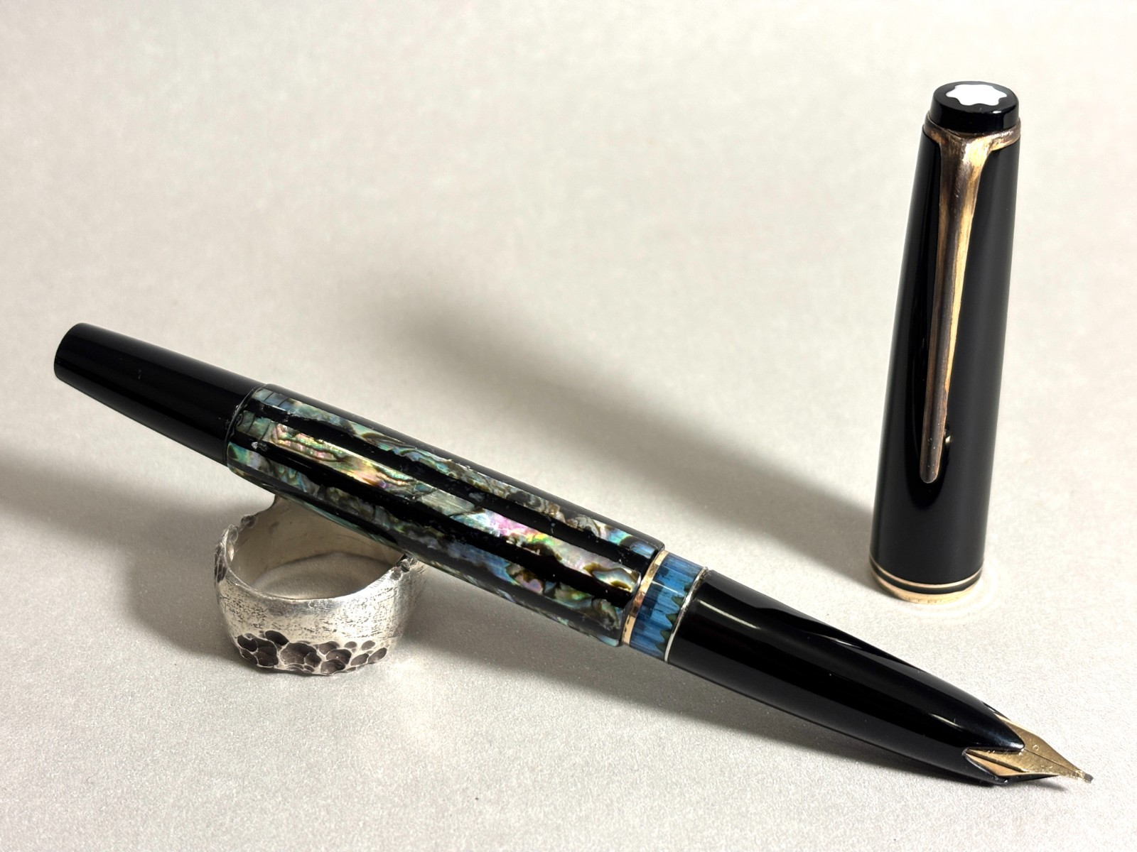 Montblanc — 24 — fountain pen for sale on Nibfolio — photo 2