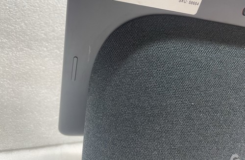 Google Nest Hub Max Smart Display H2A (No Power Cable) - Picture 7 of 9