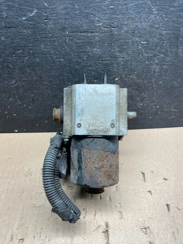 2003 - 2005 Chevrolet Silverado GMC Sierra ABS антиблокировочный тормозной модуль u1738 DG - Изображение 3 из 4