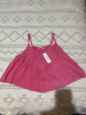 NWT, Francesca's size medium, cropped with adjustable straps, hot pink tank top