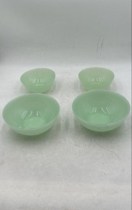 Fire-King Green Decorative Jadeite Restaurant Ovenware Bowl Lot Of 4