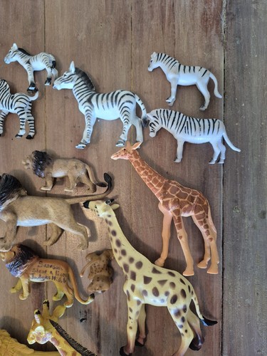 Lot 34 Safari Ltd Zoo Safari Animals Lion Elephant Tall Giraffe hippo Tiger Hog - Picture 4 of 18