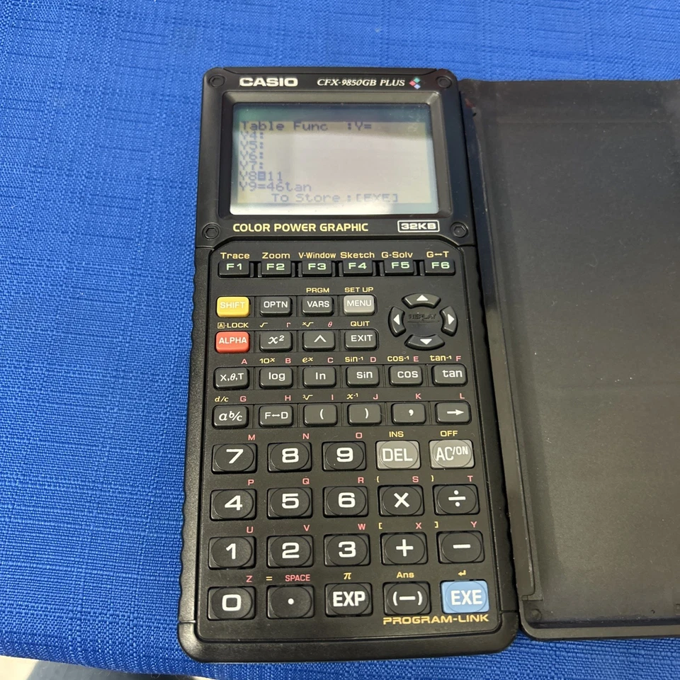 Casio Colour Scientific Calculator Graphing CFX-9850GB PLUS Complete Manual Box - Image 2 of 4
