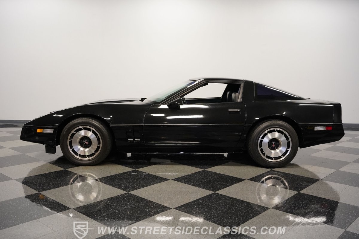 1984 Black Chevrolet Corvette   | C4 Corvette Photo 3