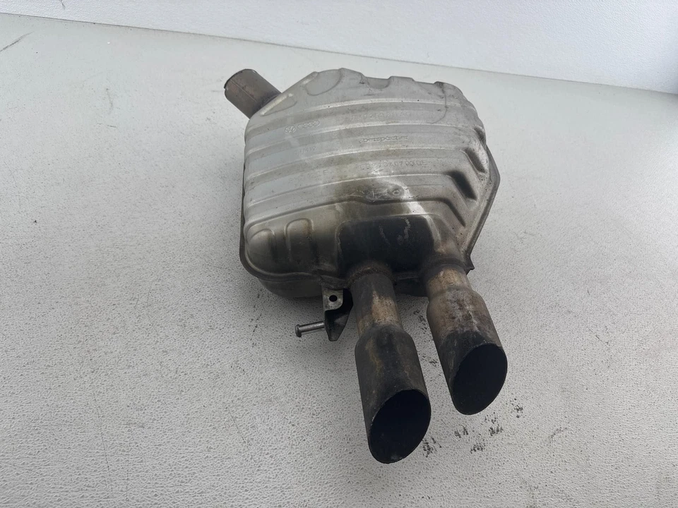 Silenciador de escape trasero izquierdo Audi A4 A5 2009-2013 2,0 L OEM Foto 4 de 4