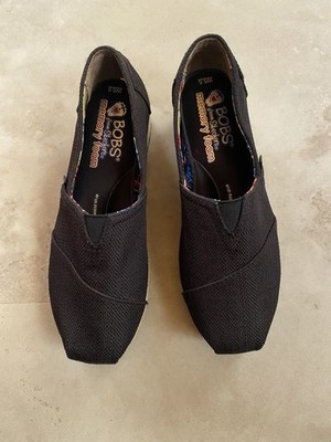 BOBS from Skechers Memory Foam Black Canvas  Slip-On Womens 5.5 W