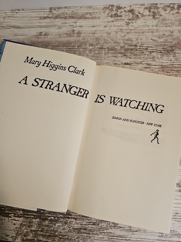 A Stranger Is Watching Mary Higgins Clark Hardcover Vintage Suspense Mystery - Picture 9 of 11
