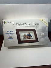 7 Inch Digital Photo Frame by GiiNii Wood Frame GT701P1 New Open Box Tested