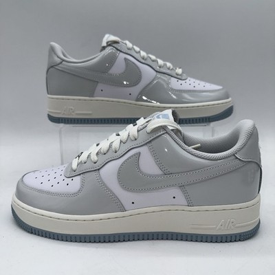 Nike Men's Size 9 Air Force 1 '07 (IH4461 100) White/Photon Dust Sail Sneaker