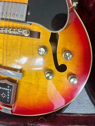 1967 Gibson Barney Kessel Custom Guitar - sunburst - excellent vibrant flaming  - Picture 5 of 9