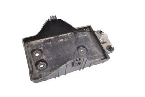 MAZDA 3 BM 2.2 D 2014 RHD Batteriefach Pad Halterung KE70-56041 13609355