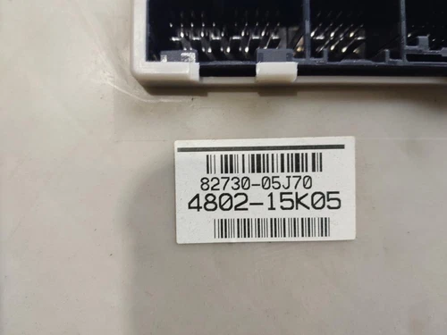 8273005J70 Caja Reles/Fusibles para TOYOTA AVENSIS TOURING SPORTS (T27) 8623261 - Imagen 4 de 10