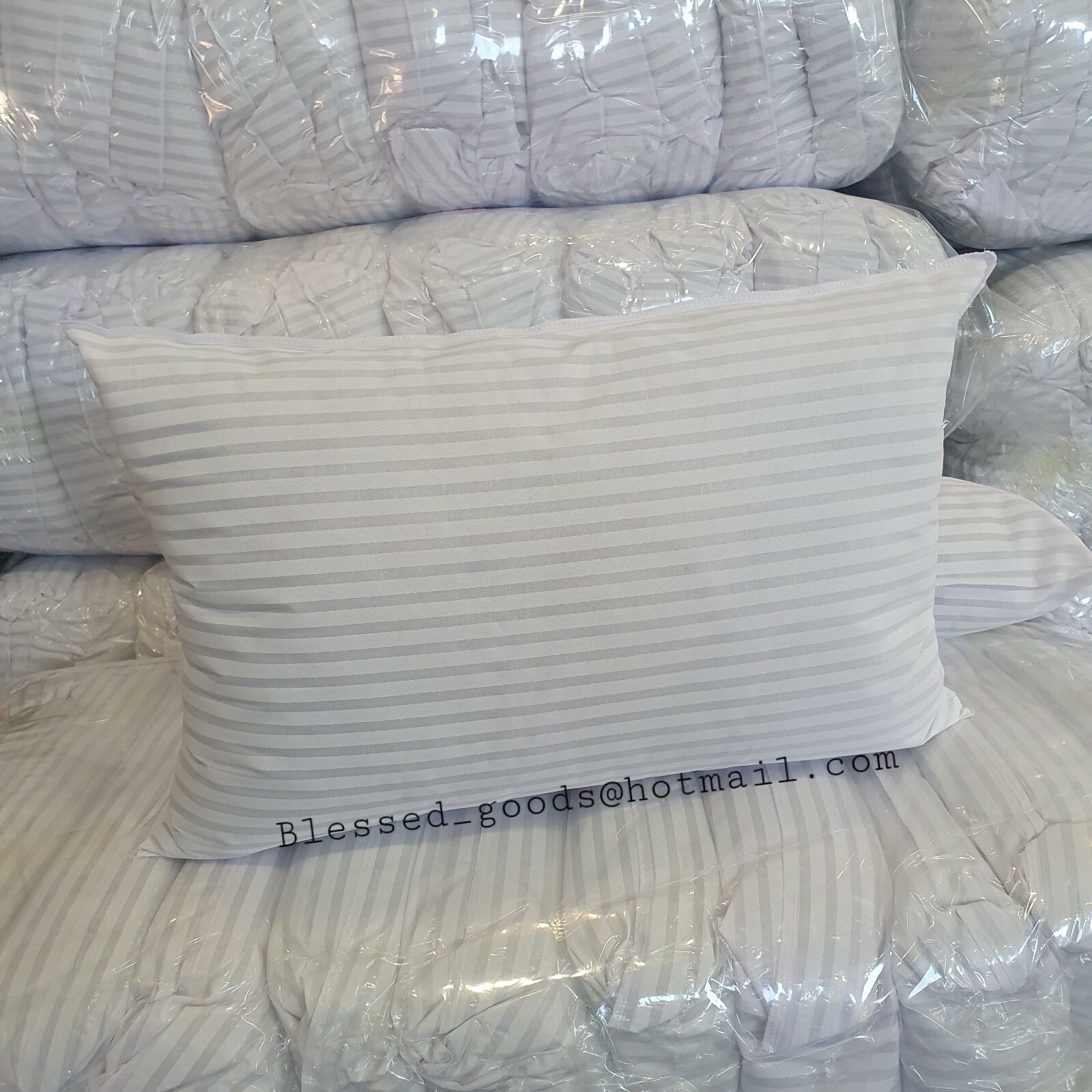 BHS Hotel Pillows (Pair) 35 x 65 cm 750g rrp£40 Striped Quality Home