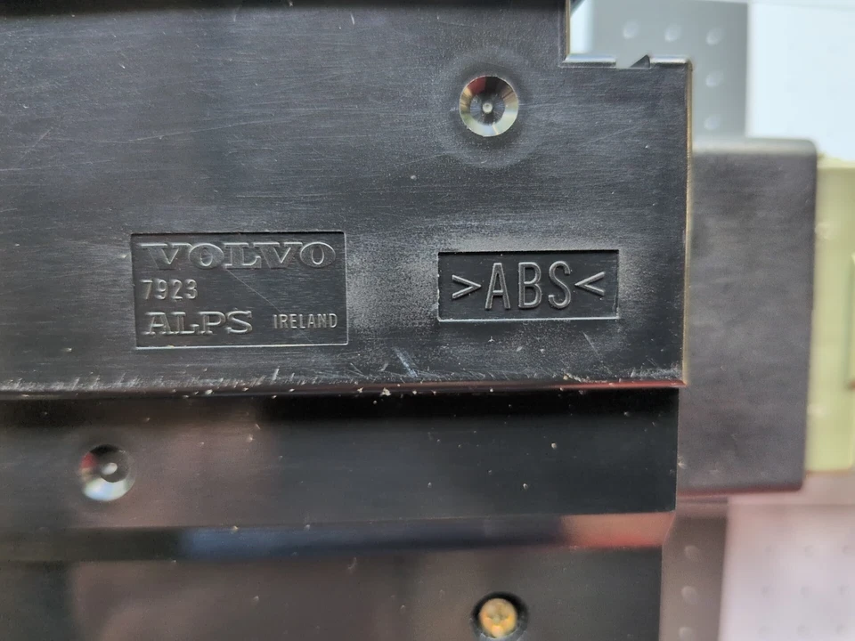 Interruptor de ventana eléctrico pasajero Volvo V70 XC70 8682950 2002-2009 Foto 4 de 4