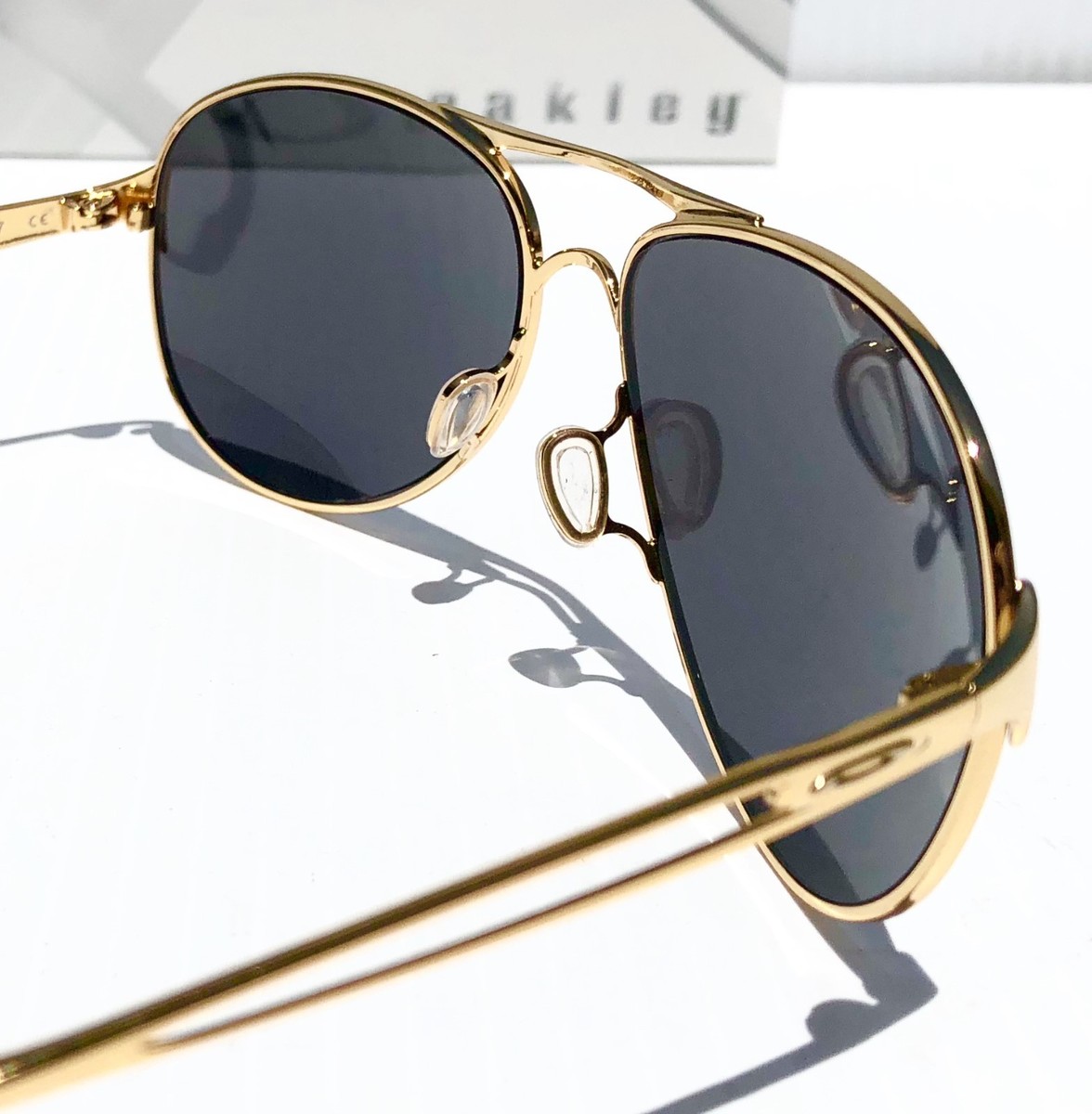 Oakley Gold Aviator Sunglasses with case Oakley | Accessories | Oakley Gold Aviator Sunglasses With  main image 4