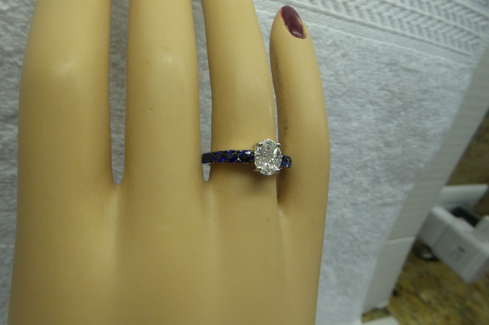 Fine Quality Solid 18kt. "Illusion" Unique Cut Di… - image 3
