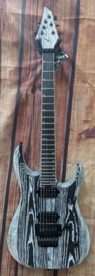 Jackson Professional Series Dinky, DK Modern Black White Ash FR6