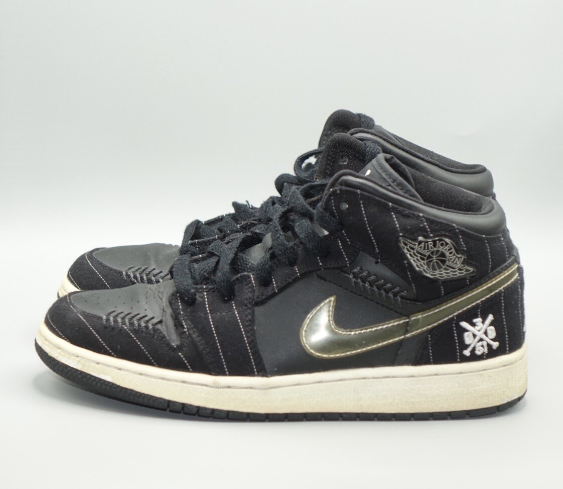 Jordan 1 Mid Opening Day Black Size 4Y GS 327048-012 From Jordan 1 Mid Opening Day Black Size 4Y GS 327048-012 From