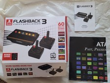 ATARI flashback 3 (contient 60 jeux + 2 manettes + poster collector)