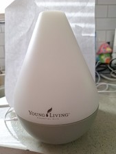 Young Living Essential Oils Dewdrop Aromatherapy Ultrasonic Diffuser PY-007