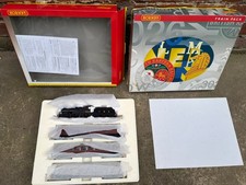 Hornby R2172 Class 2P Black LMS Locomotive and Maroon Carriages / NEVER USED 
