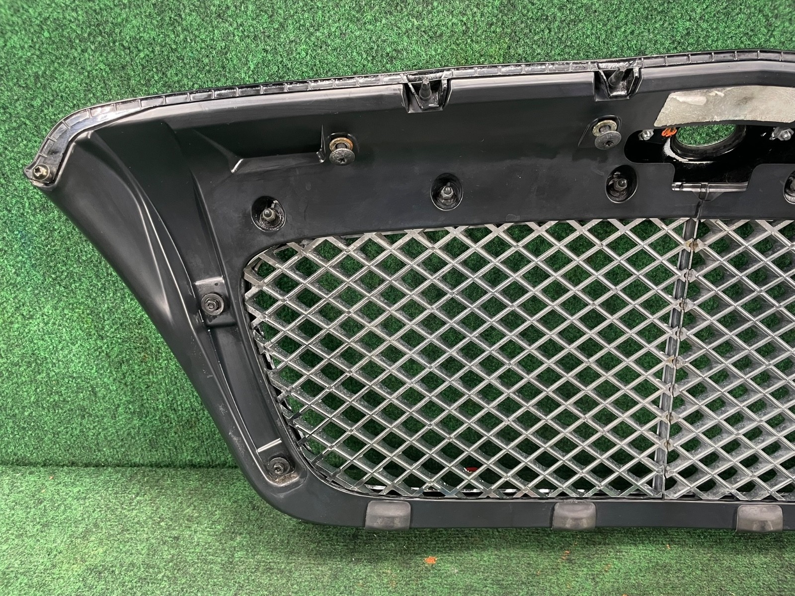 2003-2009 Bentley Continental Flying Spur GT GTC Hood Radiator Grille Grill OEM.